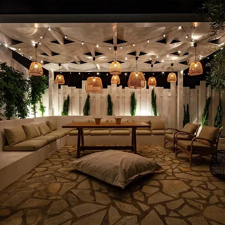Sun 'n Chill, Boutique & 3* Melíkia